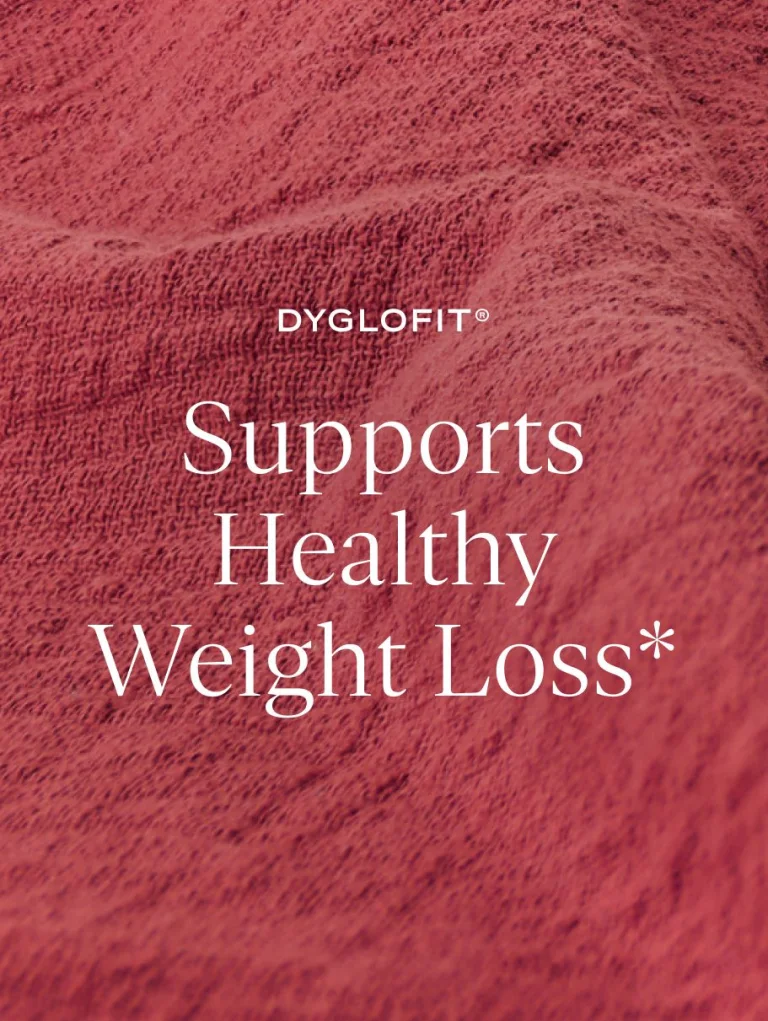 Sakara Metabolism Super Powder benefit card stating DygloFit supports healthy weight loss, displayed on a textured cocoa powder background.